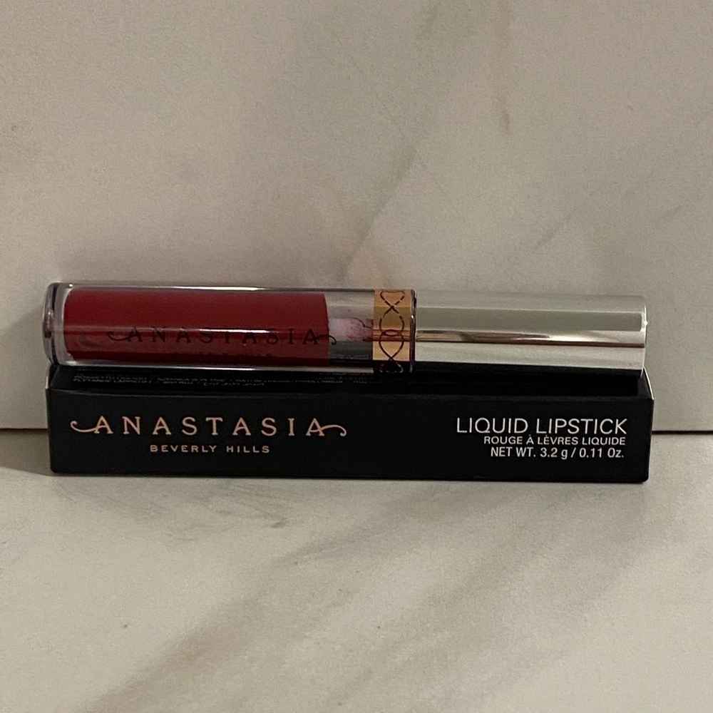Anastasia Beverly Hill liquid lipstick